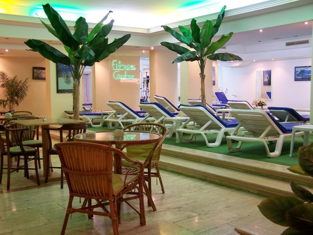 City Royal Hotel And Casino Nikosia Exterior foto